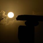El eclipse parcial del sol comenzará este sábado a las 10.48 horas en Madrid y registrará su pico a las 11.40 horas