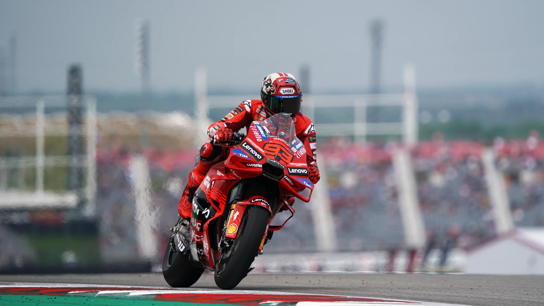 AUSTIN (United States), 29/03/2025.- Marc Marquez (93) of Spain and Ducati Lenovo Team in action during Free practice 2 of the Motorcycling Grand Prix of the Americas in Austin, Texas, USA, 29 March 2025. (Motociclismo, España) EFE/EPA/DUSTIN SAFRANEK