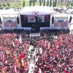 Turquía.- Cientos de miles de manifestantes protestan en Estambul contra el encarcelamiento del líder opositor turco