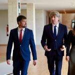 El secretario general del PSCyL, Carlos Martínez, durante su asistencia al Debate sobre el Estado de la Comunidad, junto a Luis Tudanca, Patricia Gómez y Nuria Rubio