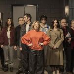 Aida y Vuelta. Desde la izda., Secun de la Rosa, Canco Rodríguez, Melani Olivares, Mariano Peña, Paco León, Carmen Machi, Eduardo Casanova, Miren Ibarguren, Pepe Viyuela, Marisol Ayuso, David Castillo y Óscar Reyesj Aida y Vuelta. Desde la izda., Secun de la Rosa, Canco Rodríguez, Melani Olivares, Mariano Peña, Paco León, Carmen Machi, Eduardo Casanova, Miren Ibarguren, Pepe Viyuela, Marisol Ayuso, David Castillo y Óscar Reyesj