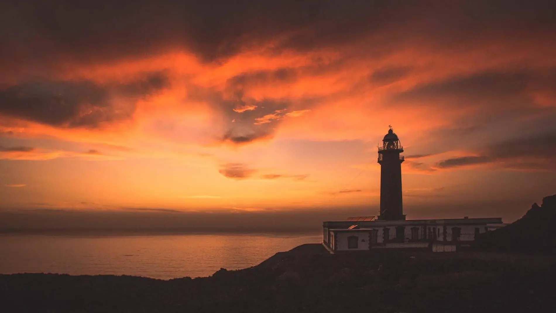 Canarias brilla en el Atlántico: uno de sus faros, entre los más espectaculares del mundo
