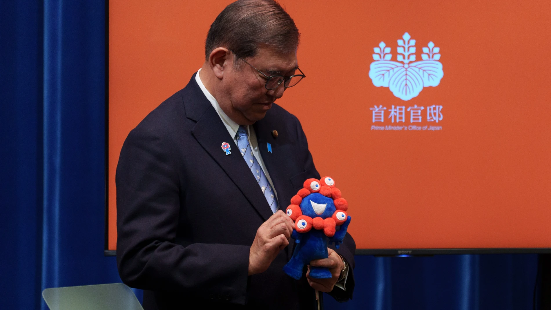 Tokyo (Japan), 01/04/2025.- Japan's Prime Minister Shigeru Ishiba attends a press conference at the Prime Minister’s office (Kantei) in Tokyo, Japan, 01 April 2025. Ishiba stated that Japan will continue to seek an exemption from US tariffs for Japanese automobiles. (Japón, Tokio) EFE/EPA/Nicolas Datiche / POOL