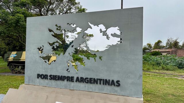Argentina/R.Unido.- Milei promete "acciones concretas" para reclamar las Malvinas a Reino Unido