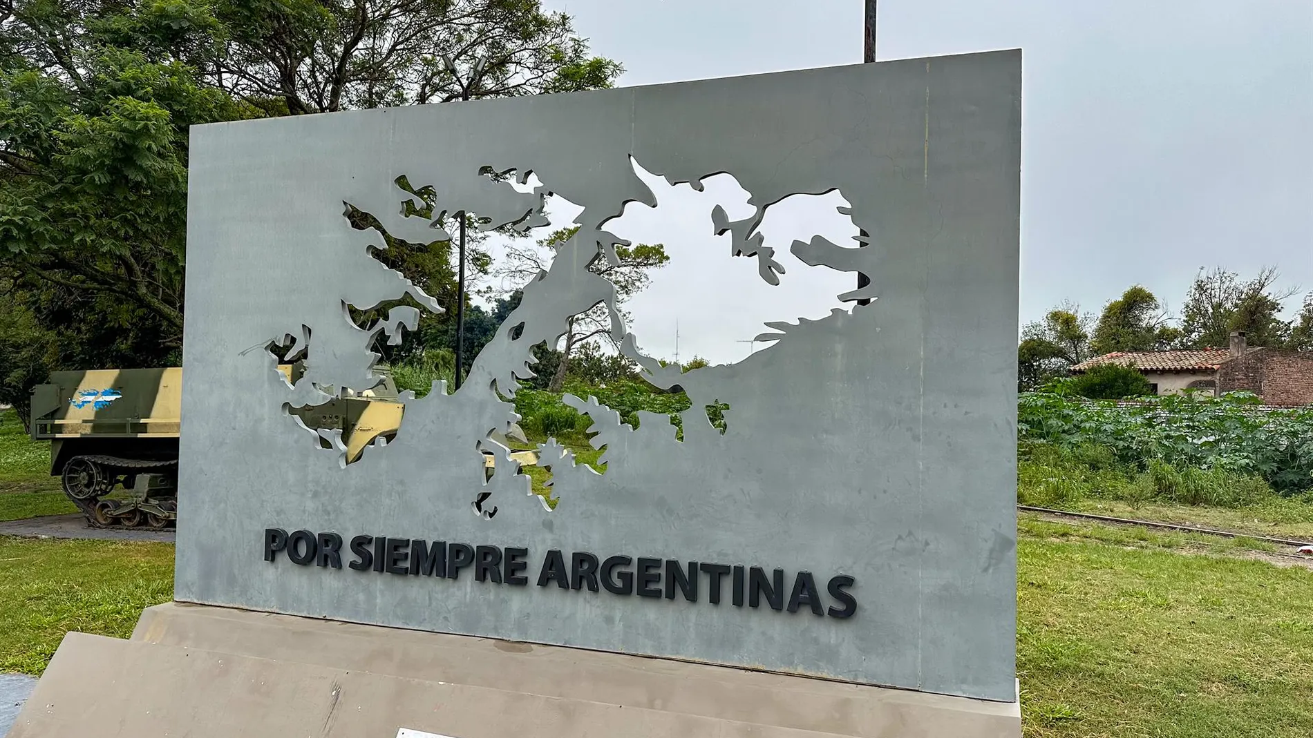 Argentina/R.Unido.- Milei promete "acciones concretas" para reclamar las Malvinas a Reino Unido