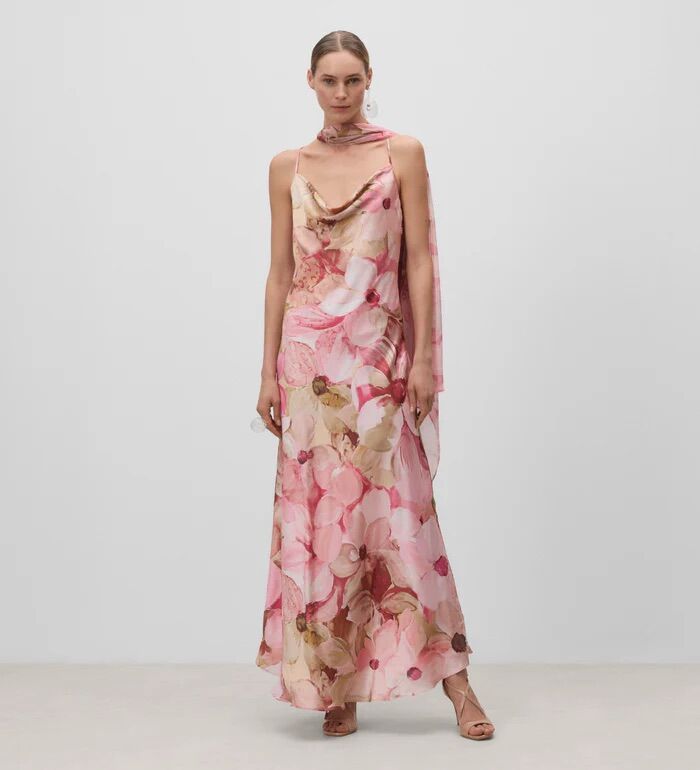 Vestido de estampado floral.