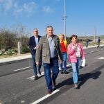 Faúndez visita el polígono de San Cristóbal de Entreviñas junto a Emilio Fernández Martínez, Leonor González y Atilana Martínez