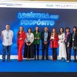 Foto de familia de los galardonados en los premios ‘Logística con Propósito’