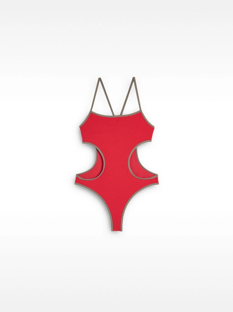 Bañador con cut-out.