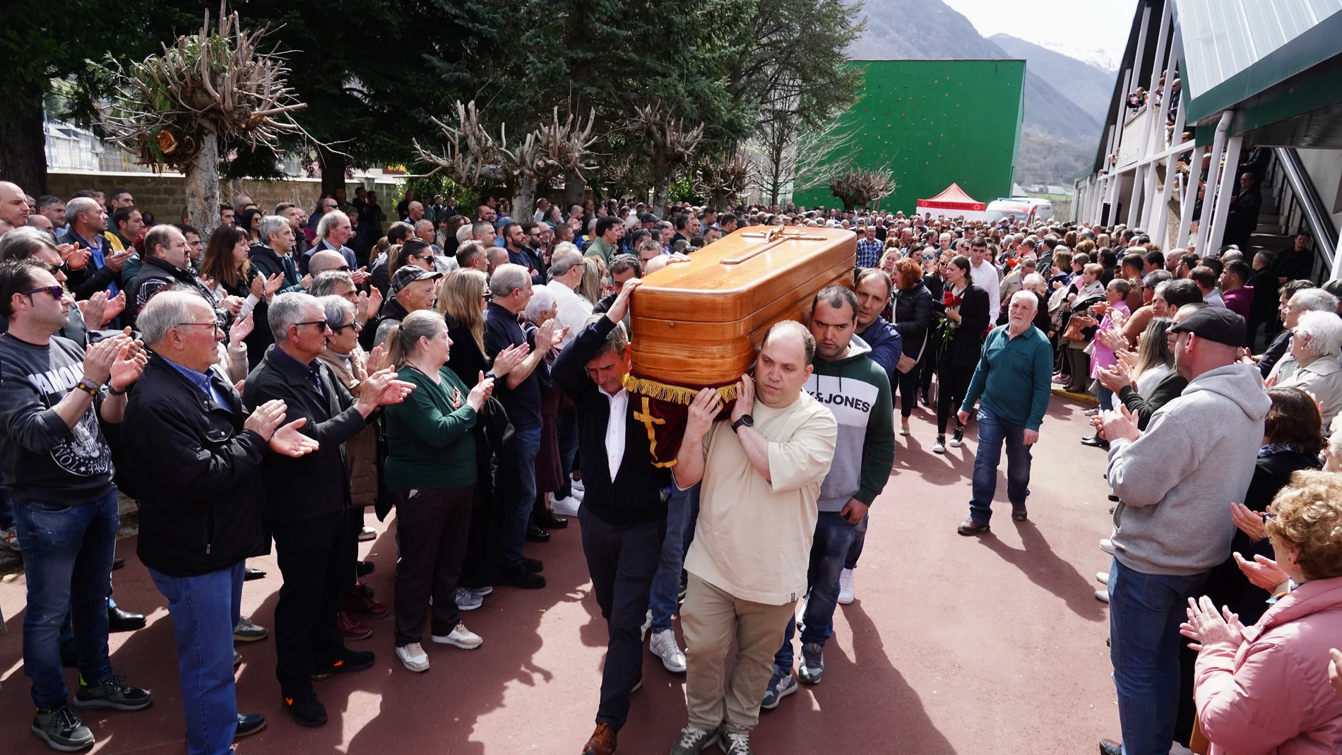 Funeral de los cuatro mineros del municipio de Villablino muertos en la mina de Cerredo en Degaña (Asturias)