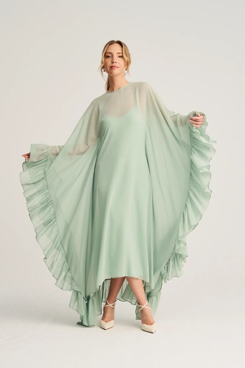 Vestido bohemio con volantes.