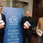 El vicario General de la Archidiócesis de Valladolid, Jesús Fernández Lubiano; el ecónomo de la Archidiócesis de Valladolid, Óscar Agüera, y el delegado episcopal de Cáritas Diocesana de Valladolid, José Colinas