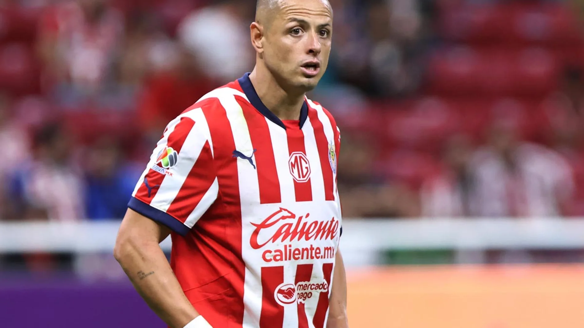 Chicharito Hernández, con Chivas de Guadalajara