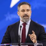 Abascal, ante los aranceles de Trump, culpa a PP y PSOE de "arrastrar" a los españoles "a una guerra comercial suicida"