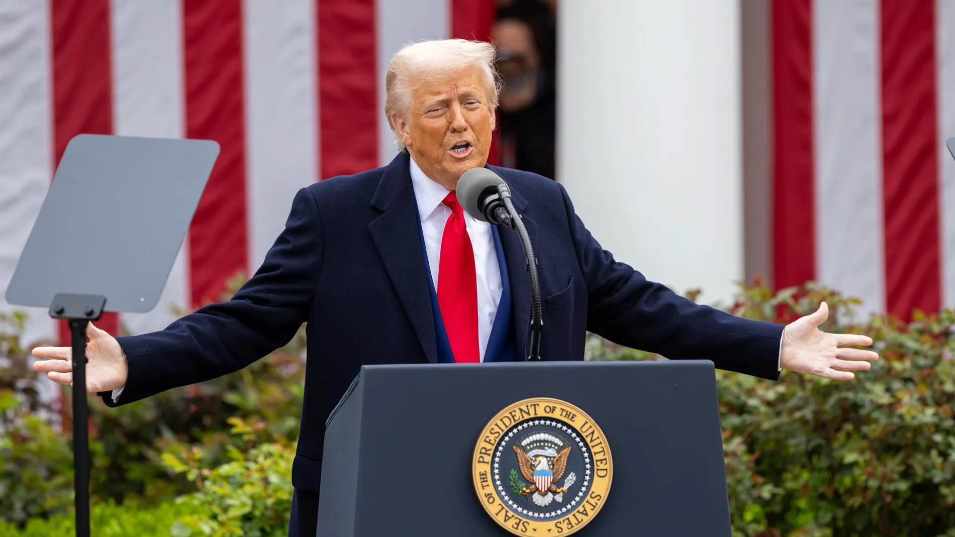 Economía-. Francia apunta a los servicios digitales de EEUU en la represalia de la UE a la ofensiva arancelaria de Trump