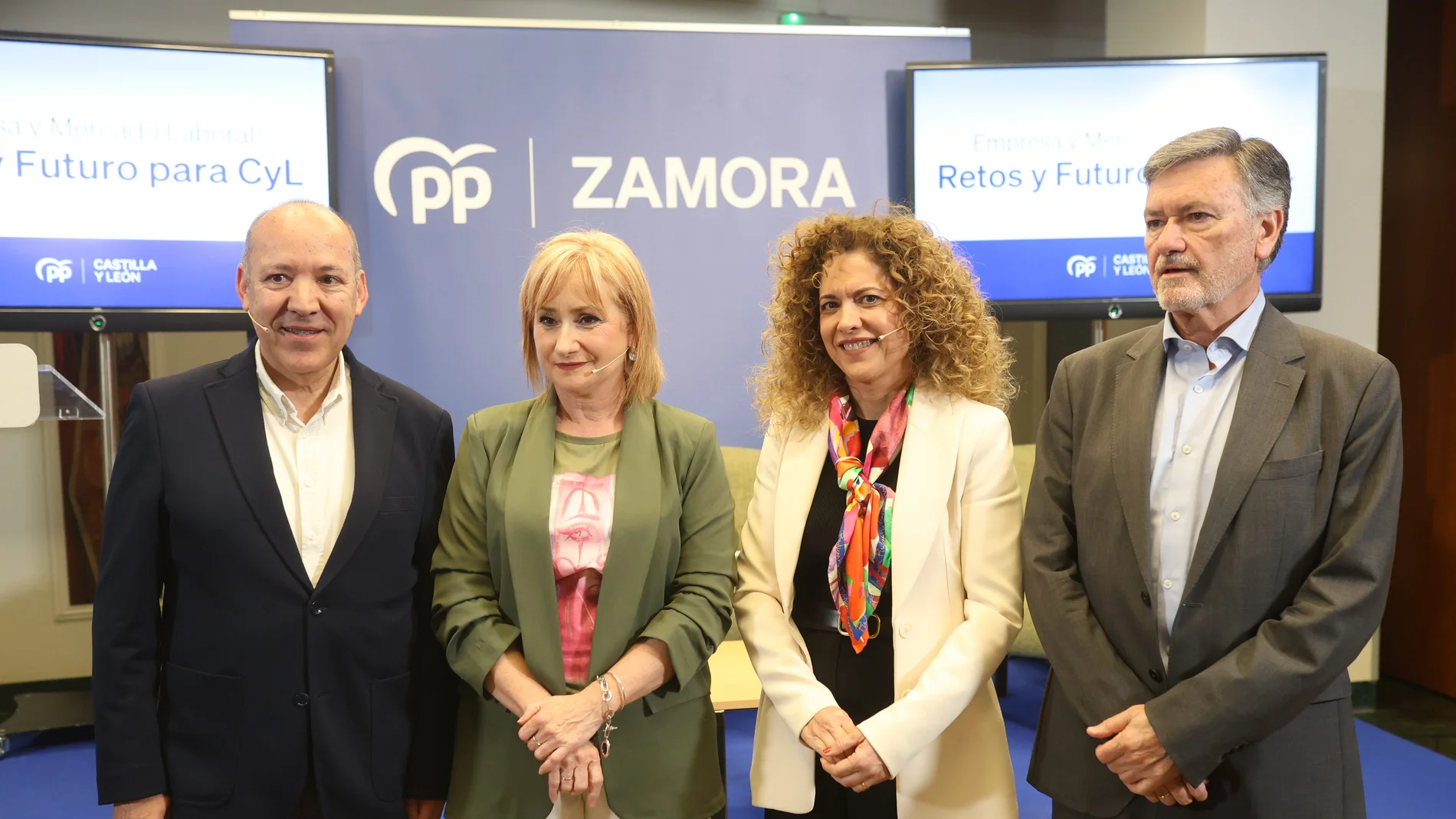 La consejera Leticia García junto a José María Barrios y Francisco Vázquez en Zamora