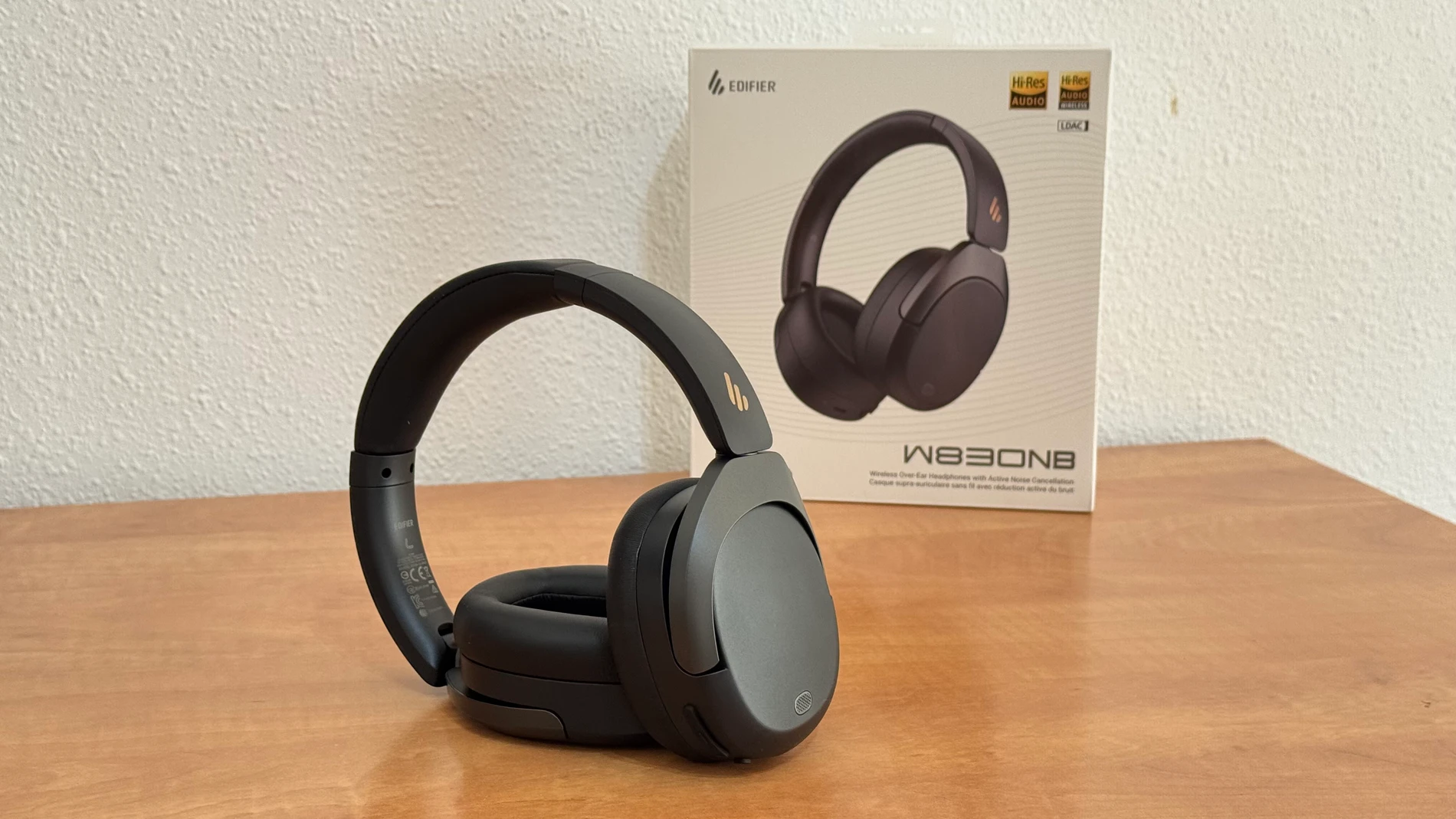 Edifier W830NB