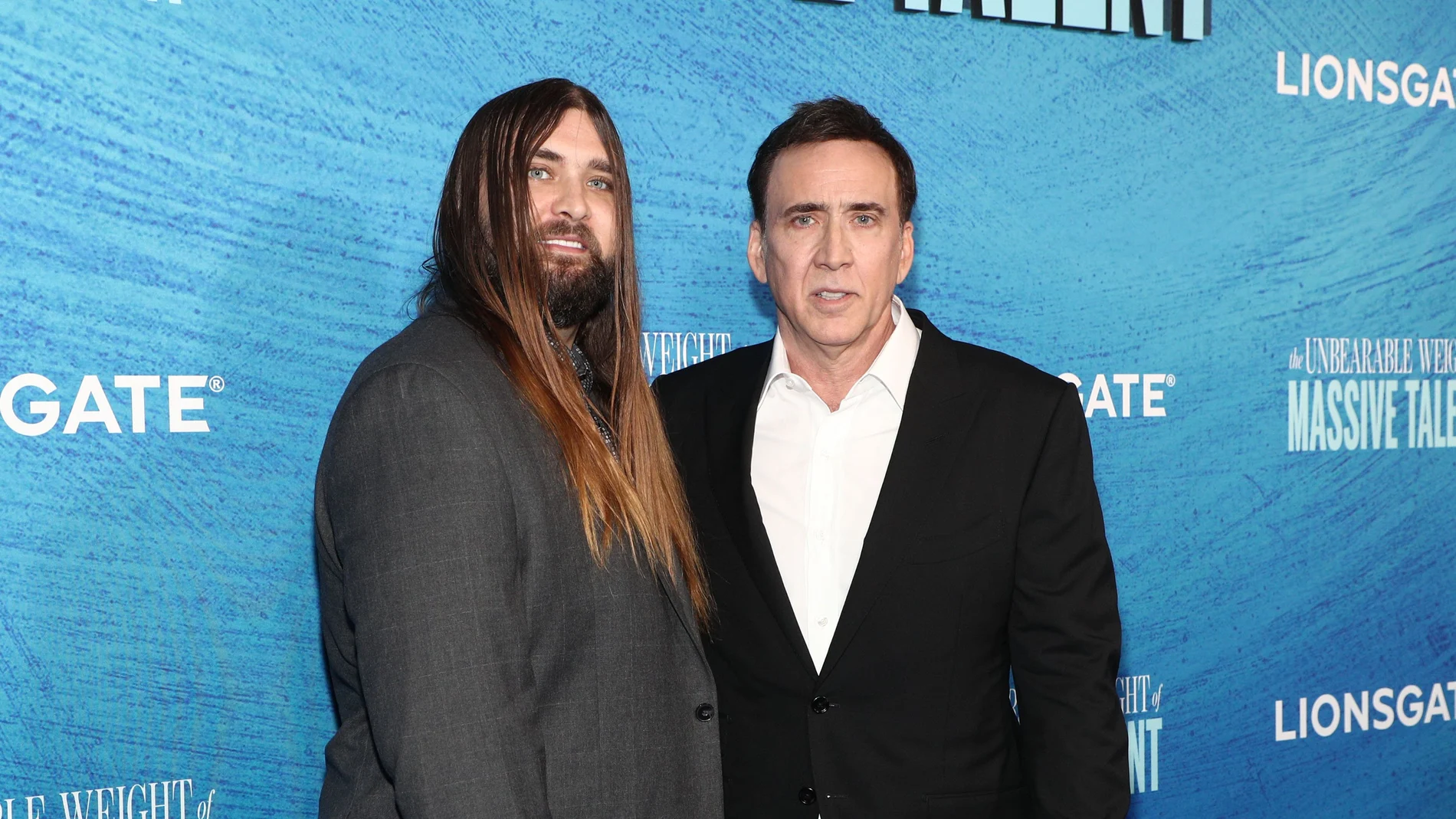 Weston, junto a su padre Nicolas Cage