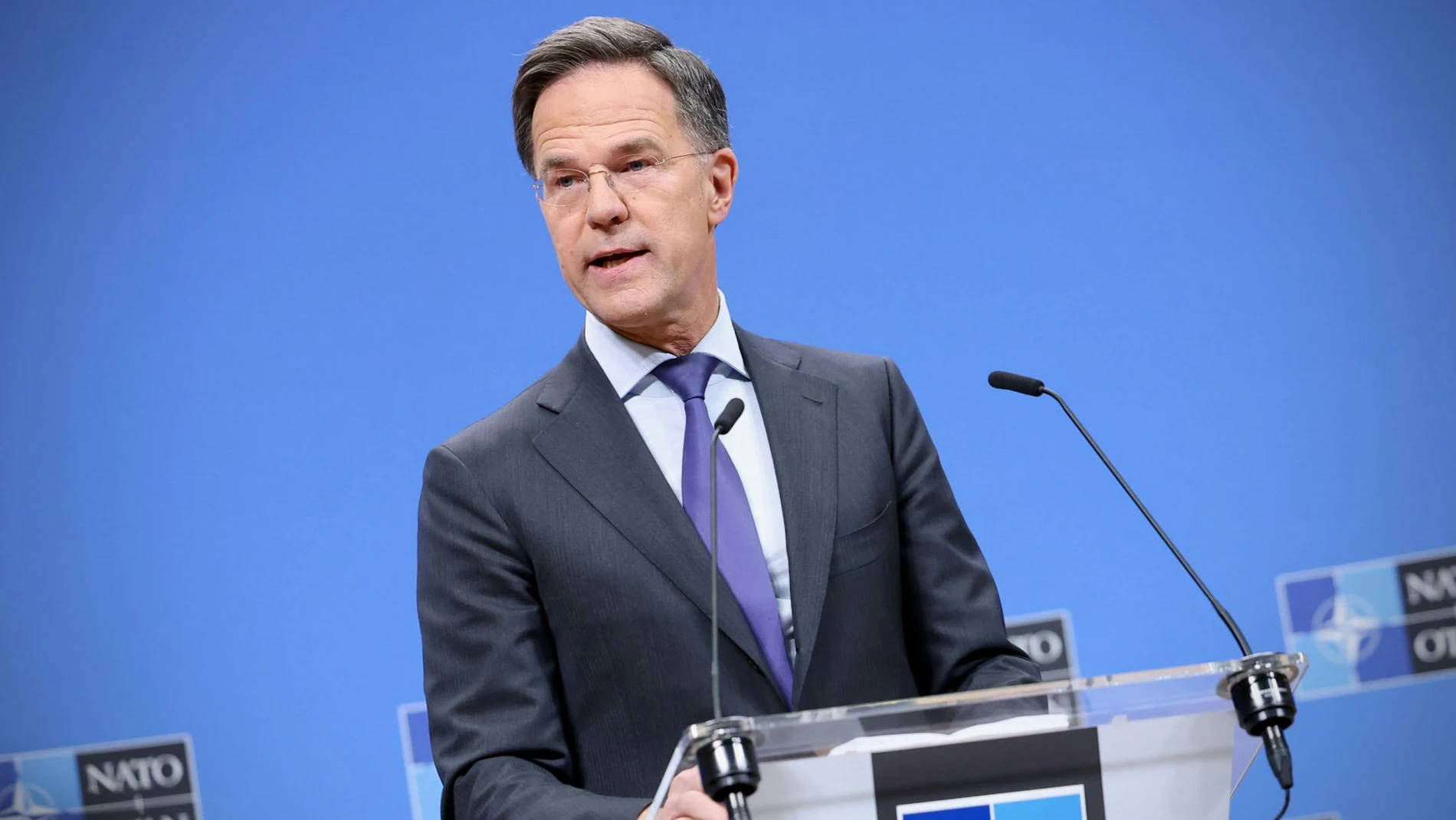 Mark Rutte, secretario general de la OTAN, comparece ante los medios en Bruselas REMITIDA / HANDOUT por OTAN Fotografía remitida a medios de comunicación exclusivamente para ilustrar la noticia a la que hace referencia la imagen, y citando la procedencia de la imagen en la firma 02/04/2025