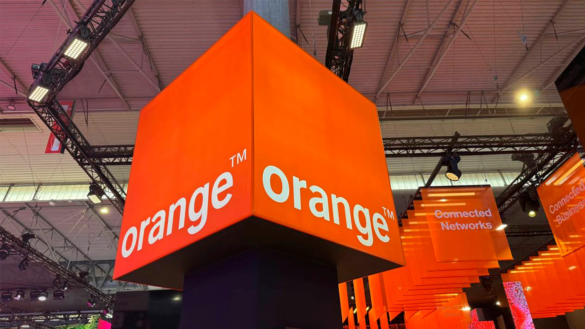 Orange quiere hacerse con el 50% de MasOrange que no controla