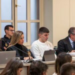 Los acusados de matar a un joven en un apeadero de Cantabria dicen que cayó solo a la vía