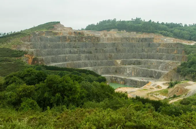 Europa «salva» la transición verde con minas contaminantes Europa «salva» la transición verde con minas contaminantes