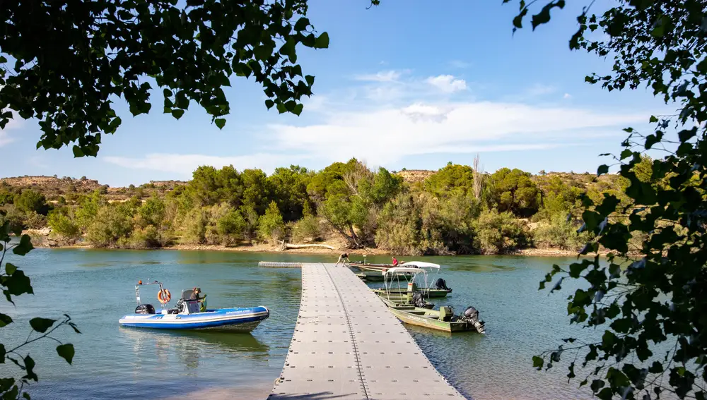 Camping resort Taiga Lake Caspe