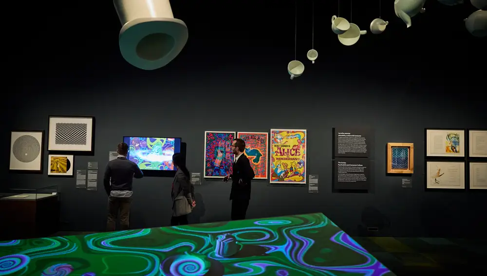 El espacio CaixaForum Madrid acoge “Los mundos de Alicia. Soñar el país de las maravillas” una exposición cent