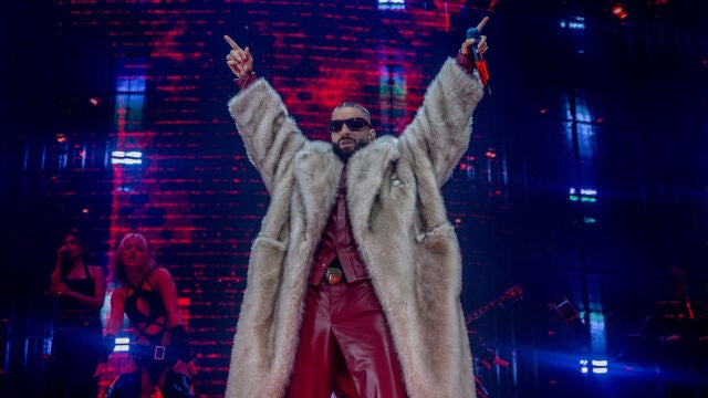 Maluma actúa en el Movistar Arena