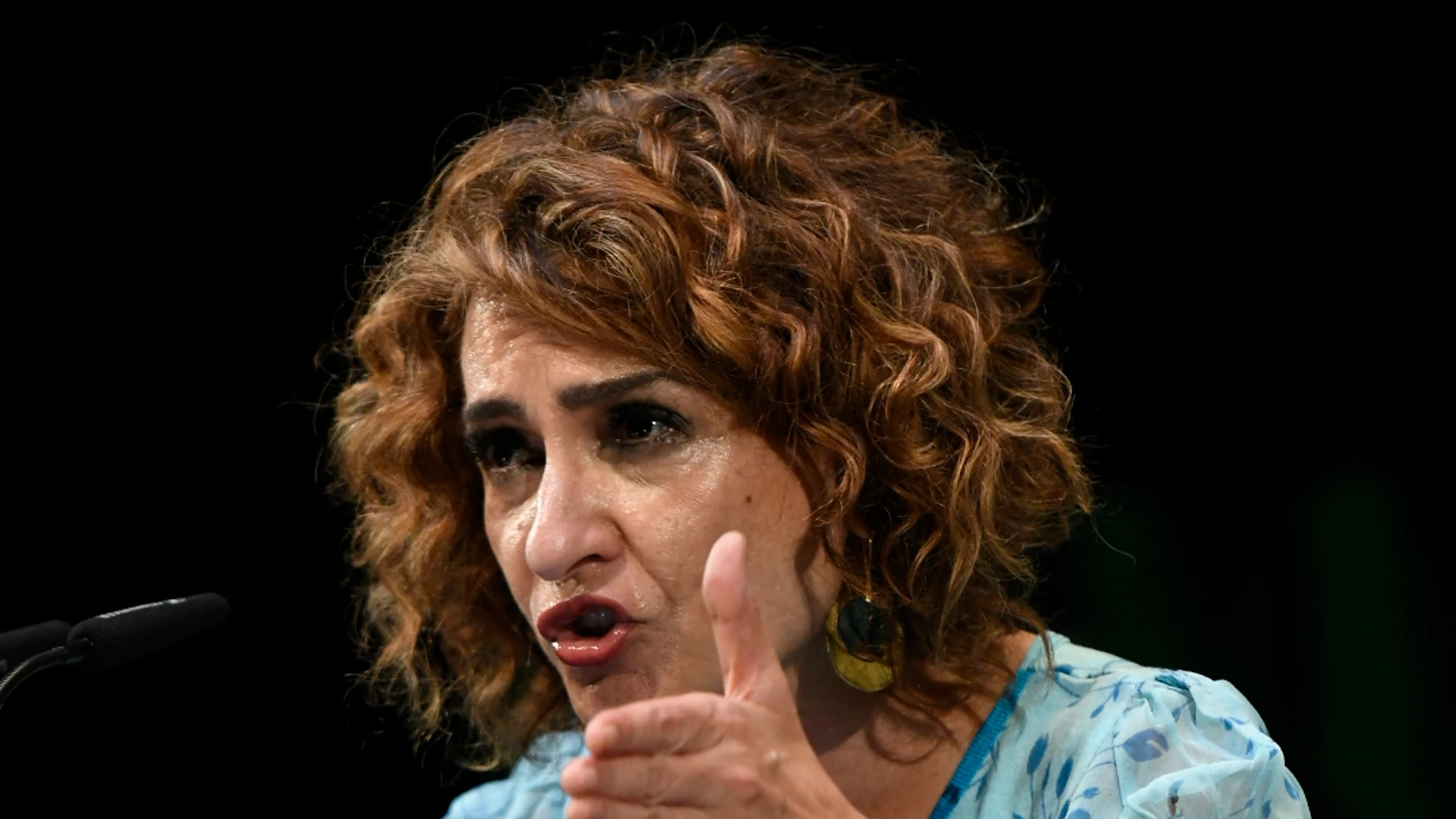 GRAFAND7648. VICAR(ALMERÍA), 04/04/2025.- La secretaria general del PSOE -A María Jesús Montero durante su intervención en el 15 congreso provincial de Almería celebrado en Vícar.EFE/Carlos Barba