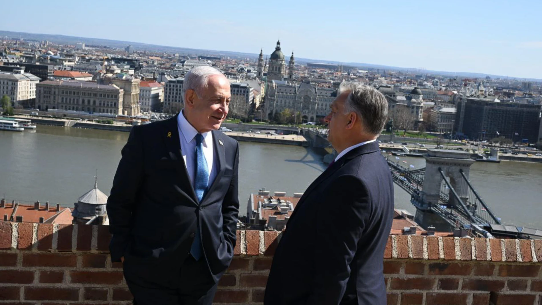 April 3, 2025, Budapest, Hungary: Israeli Prime Minister BENJAMIN NETANYAHU is welcomed by Hungarian Prime Minister VIKTOR ORBAN in Budapest. Netanyahu and his wife are traveling despite an International Criminal Court (ICC) arrest warrant. Hungary on Thursday said it will quit the International Criminal Court. Europa Press/Contacto/Avi Ohayon/Israel Gpo 03/04/2025 ONLY FOR USE IN SPAIN