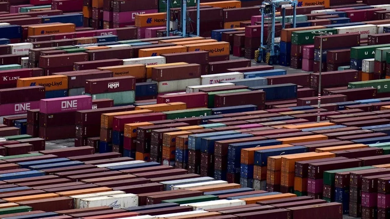 El déficit comercial española se dispara más de un 50% en el primer semestre