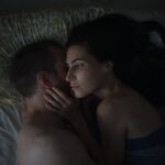 Álvaro Cervantes y Miriam Garlo en una escena de "Sorda"