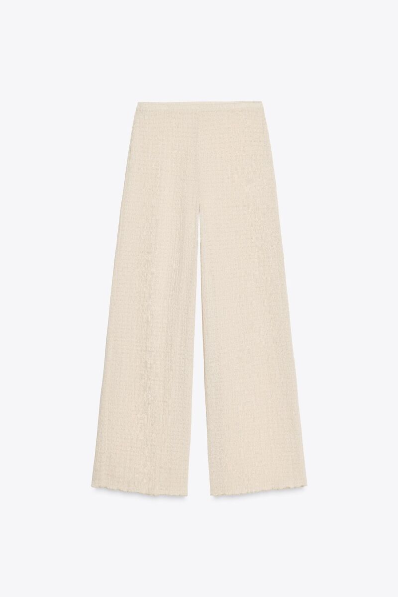 Pantalones fluidos.