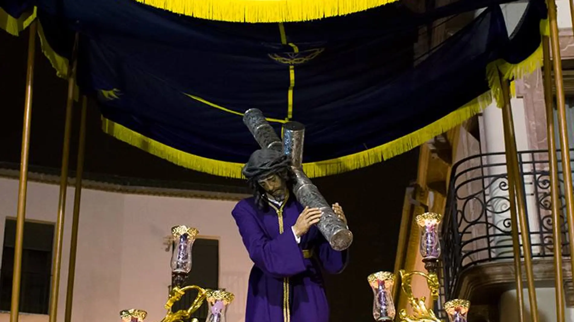 Nuestro Padre Jesús Nazareno bajo palio