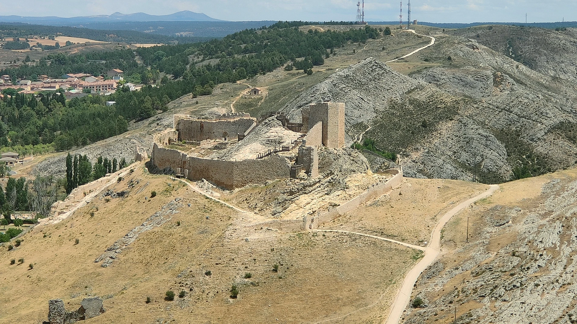 Panorámica del castillo osma