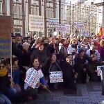 Una de las numerosas manifestaciones que ha llevado a cabo la plataforma por el Hospital Comarcal en el Valle del Tiétar, esta frente a la Consejería de Sanidad