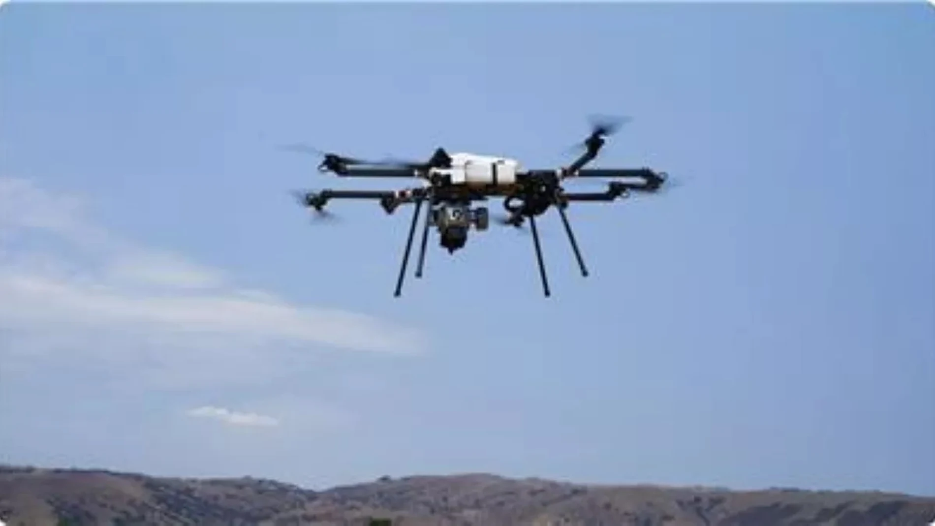 Dron con tecnología de fibra óptica.