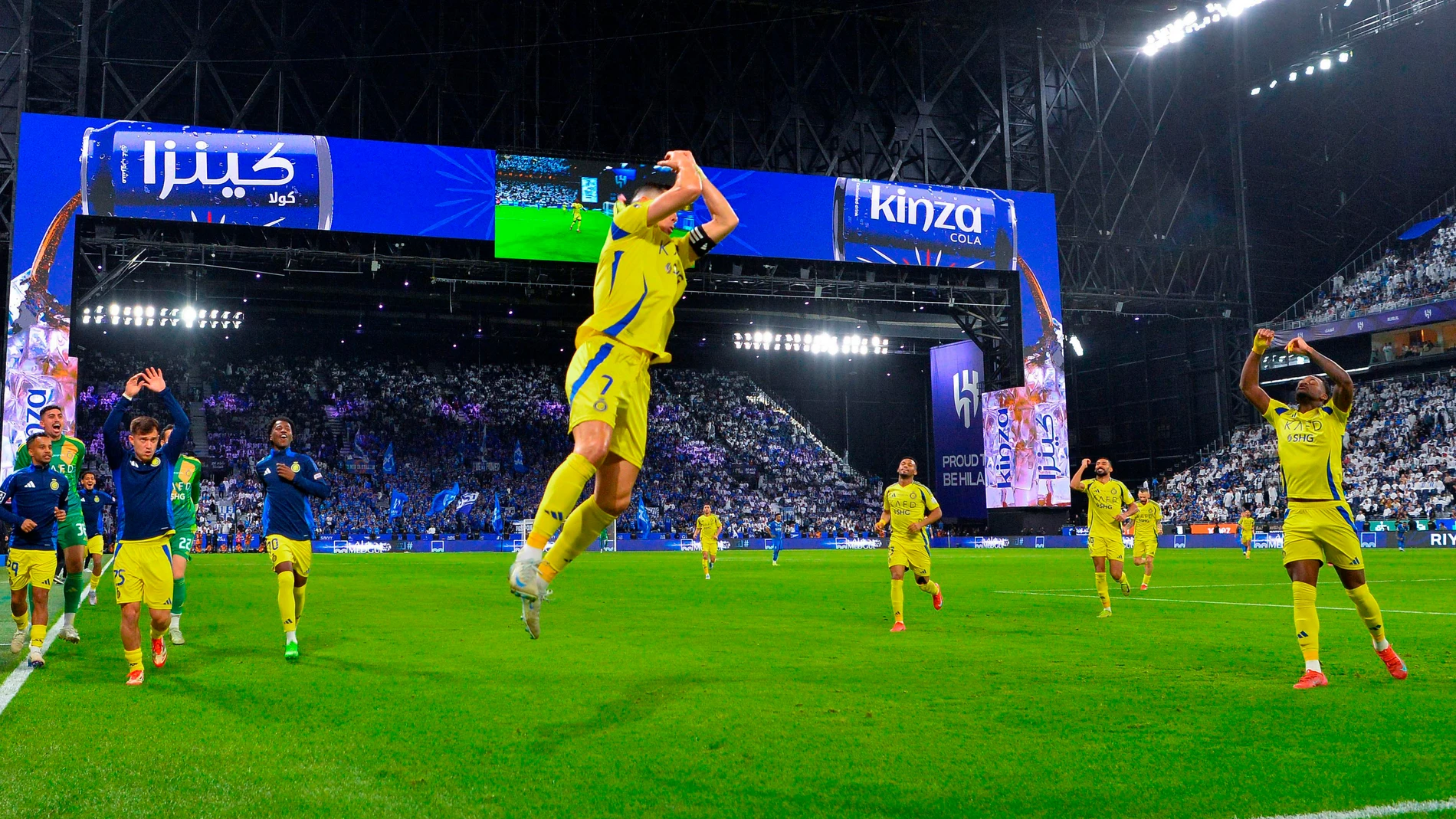 Cristiano Ronaldo celebra un gol frente al Al Hilal