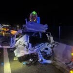 Imagen de uno de los coches accidentados en la V-21