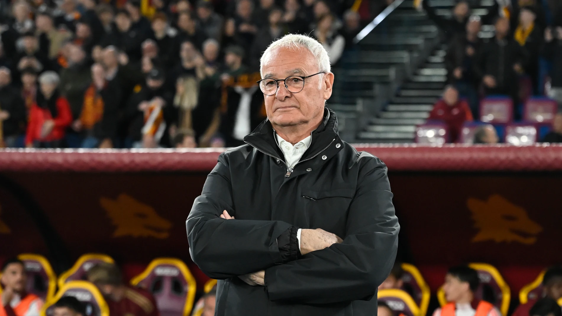 06 April 2025, Italy, Rome: Roma's head coach Claudio Ranieri reacts during the Italian Serie A soccer match between AS Roma and Juventus FC at the Rome's Olympic stadium. Photo: Fabrizio Corradetti/LaPresse via ZUMA Press/dpa Fabrizio Corradetti/LaPresse via / DPA 06/04/2025 ONLY FOR USE IN SPAIN