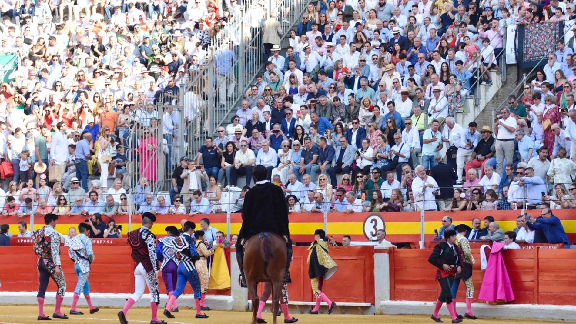 Victorino regresa y El Fandi lo celebra: Granada presenta una feria con sabor propio
