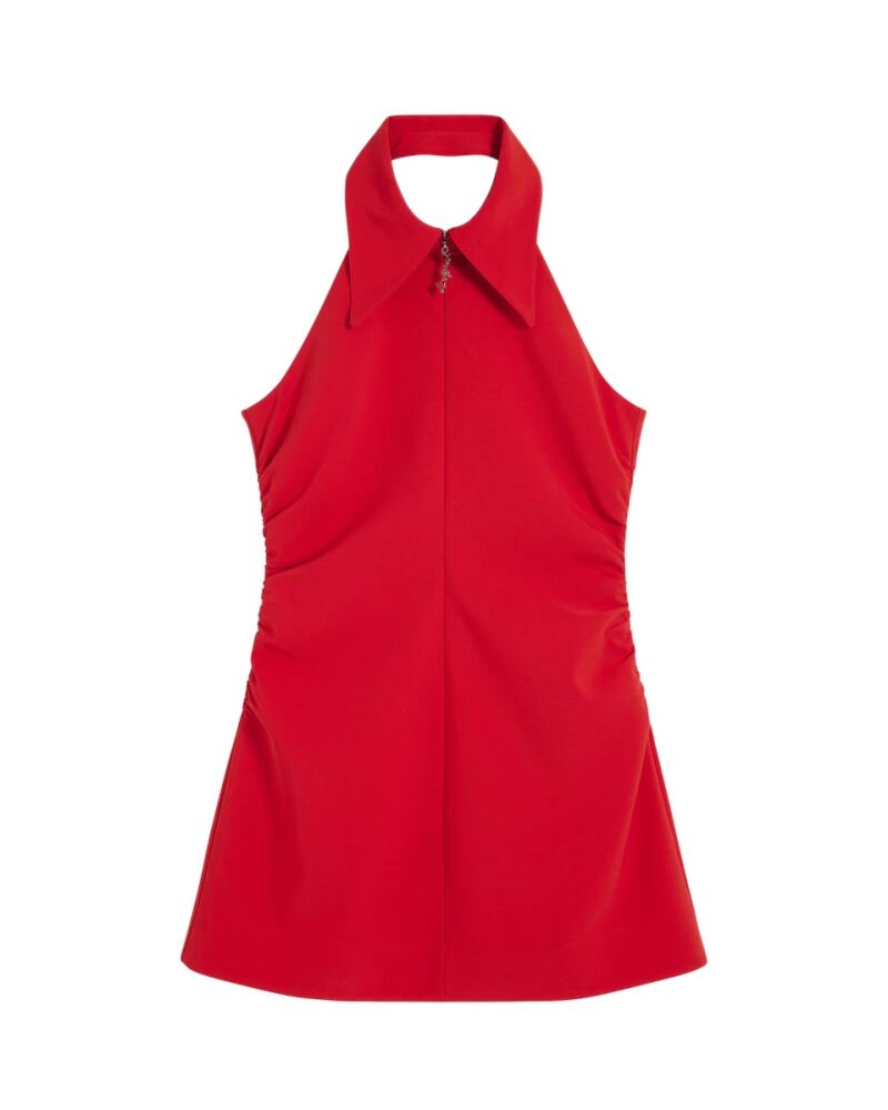 Minivestido en rojo.
