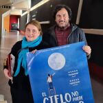 El director José María Zavala junto a la madre de Carlo Acutis, Antonia Salzano