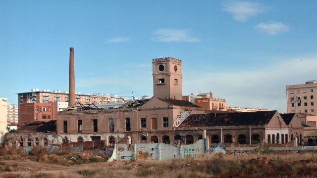 La fábrica abandonada que impulsó la revolución industrial en Cataluña y aún sobrevive en Barcelona
