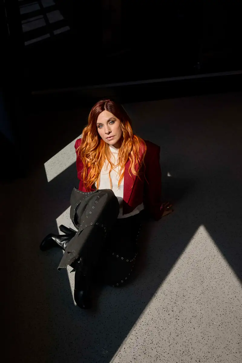 Entrevista con Leire Martín, exvocalista de La Oreja de Van Gogh (LODVG) que presenta el lanzamiento de su primer tema en solitario, “Mi nombre”, que verá la luz el próximo 11 de abril.© Alberto R. Roldán / Diario La Razón.08 04 2025