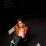 Entrevista con Leire Martín, exvocalista de La Oreja de Van Gogh (LODVG) que presenta el lanzamiento de su primer tema en solitario, “Mi nombre”, que verá la luz el próximo 11 de abril.© Alberto R. Roldán / Diario La Razón.08 04 2025