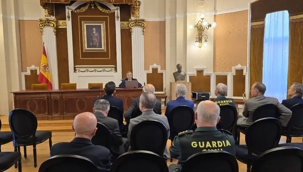 La presentación del proyecto del monumento a la Guardia Civil