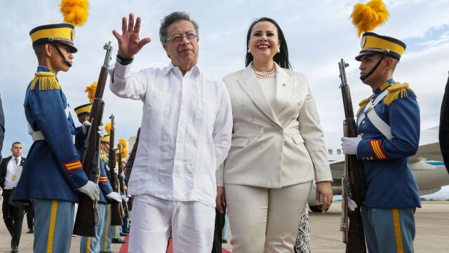 El presidente de Colombia llega a Honduras para asistir a la cumbre de la Celac