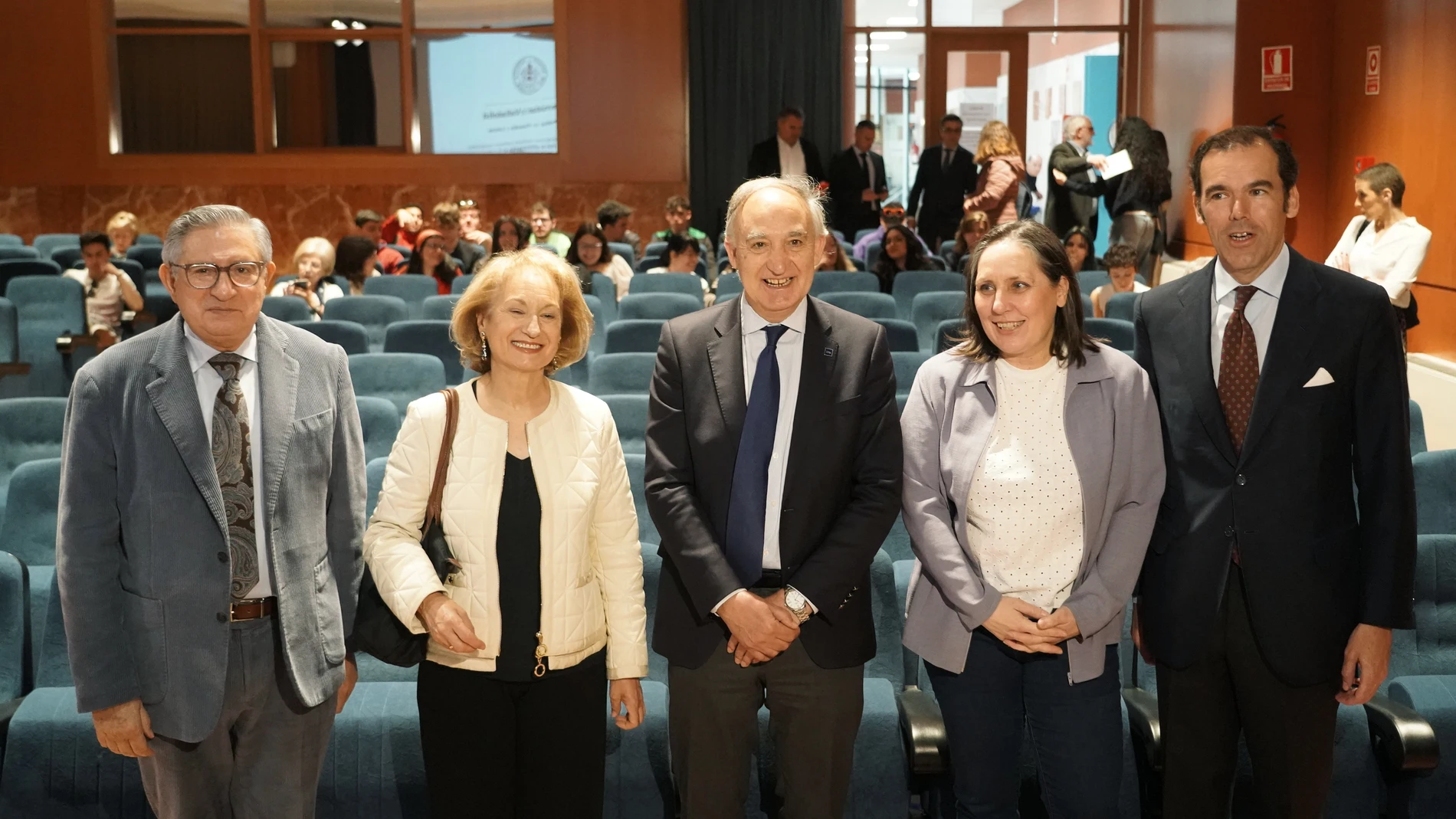 Jesús Fonseca, Pilar Celama, Antonio Largo, Estrella Alonso y Rafael Benjumea en las Jornadas
